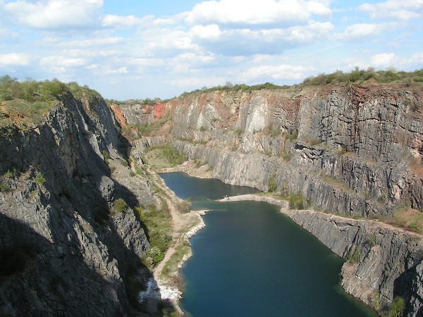 LOMY NA MOŘINĚ A KARLŠTEJN